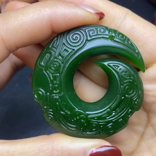 和田玉（糖玉）挂件未镶嵌