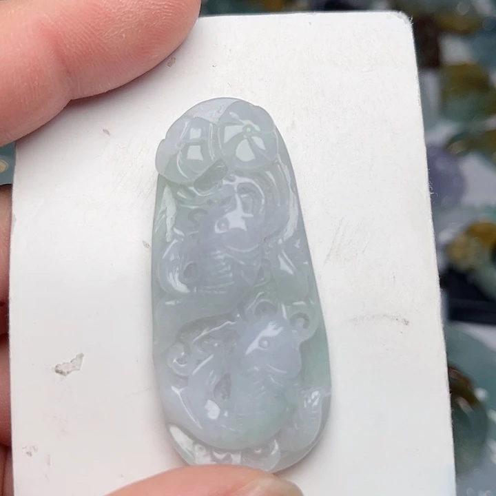 翡翠颈饰未镶嵌鱼