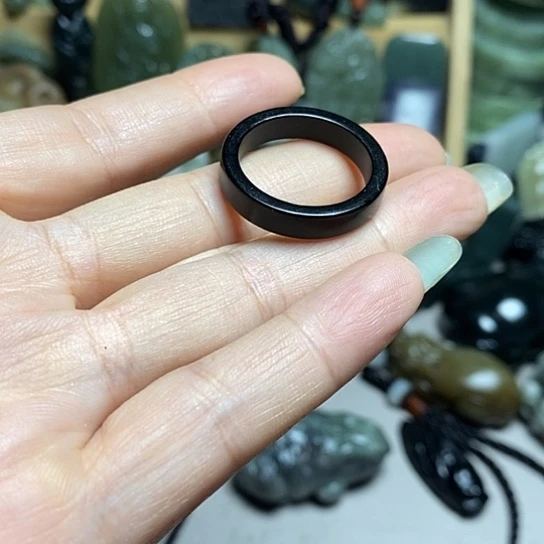 未镶嵌和田玉（糖玉）珠宝半成品