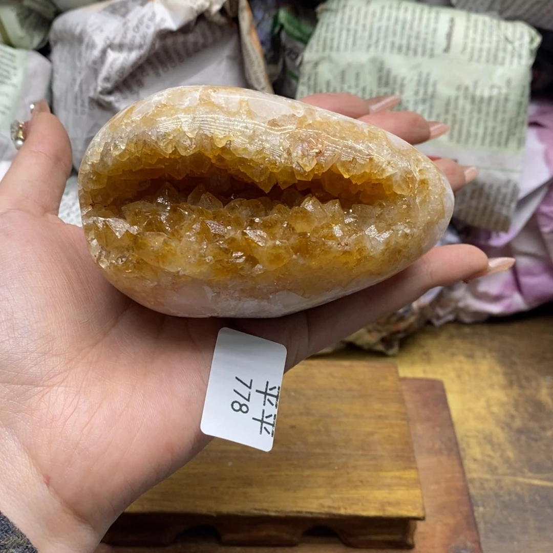 紫晶乌拉圭未镶嵌