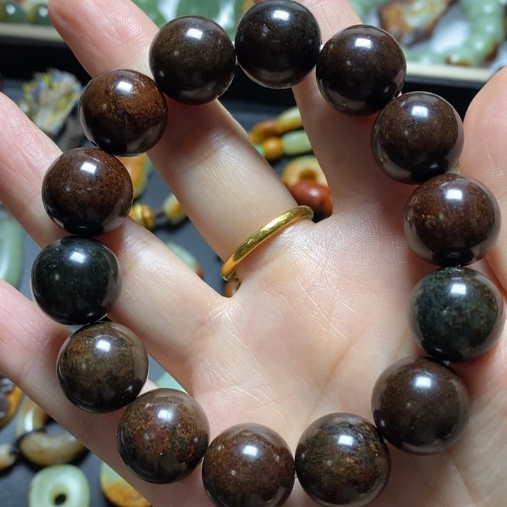 岫岩河磨玉（透闪石质玉）未镶嵌珠宝奇石