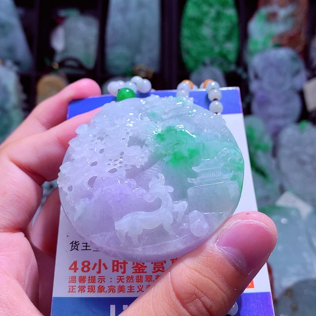 颈饰未镶嵌翡翠天然