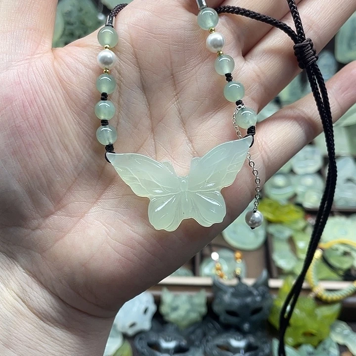 岫玉未镶嵌吊坠(赠链)