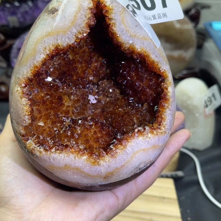 夏***夏紫晶未镶嵌大型摆件（非配饰）