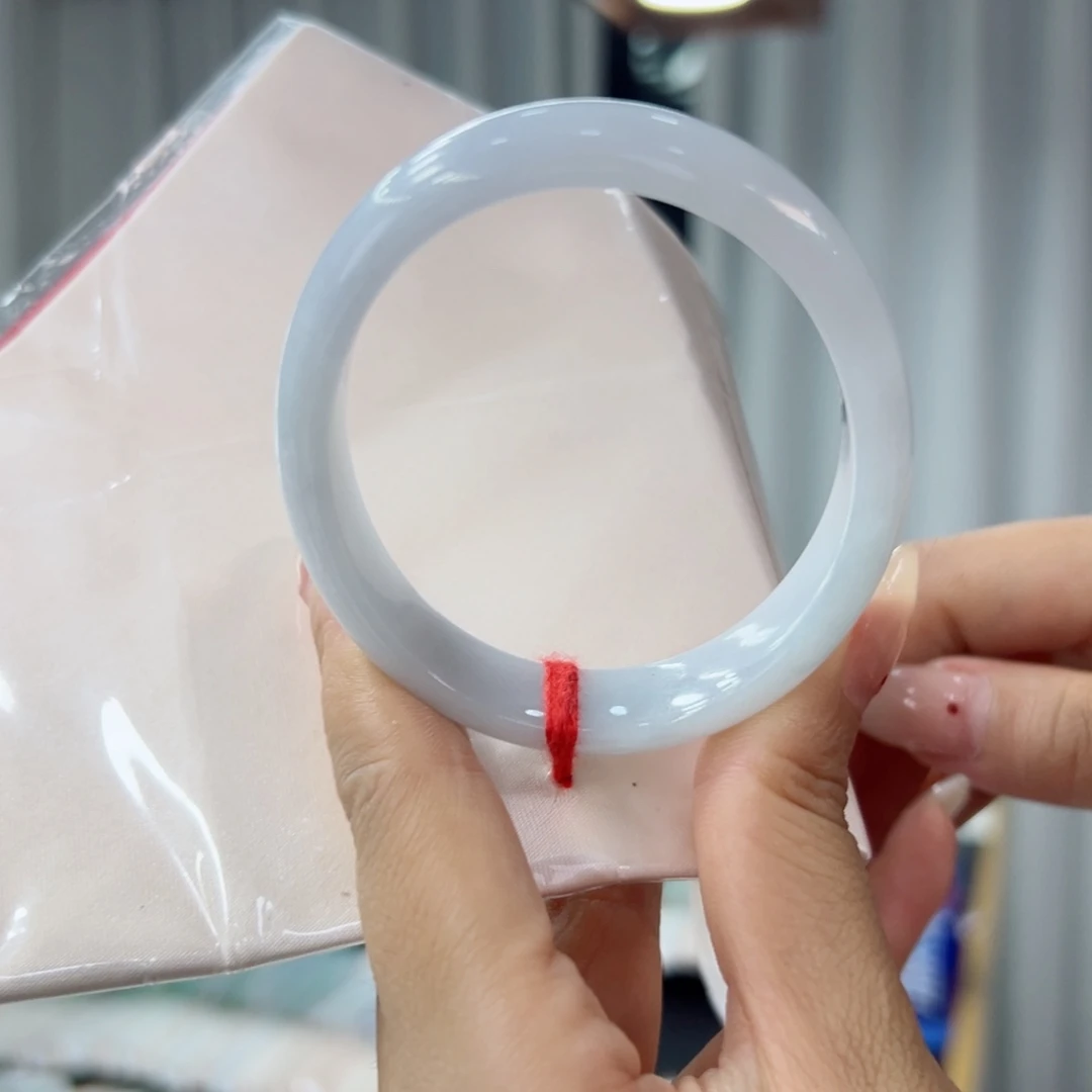 翡翠手镯未镶嵌 24