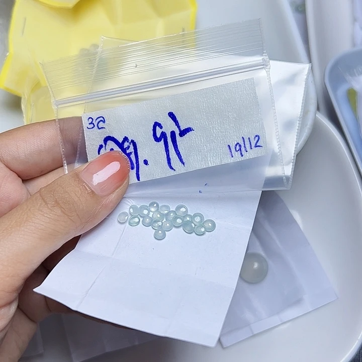 未镶嵌定制翡翠不