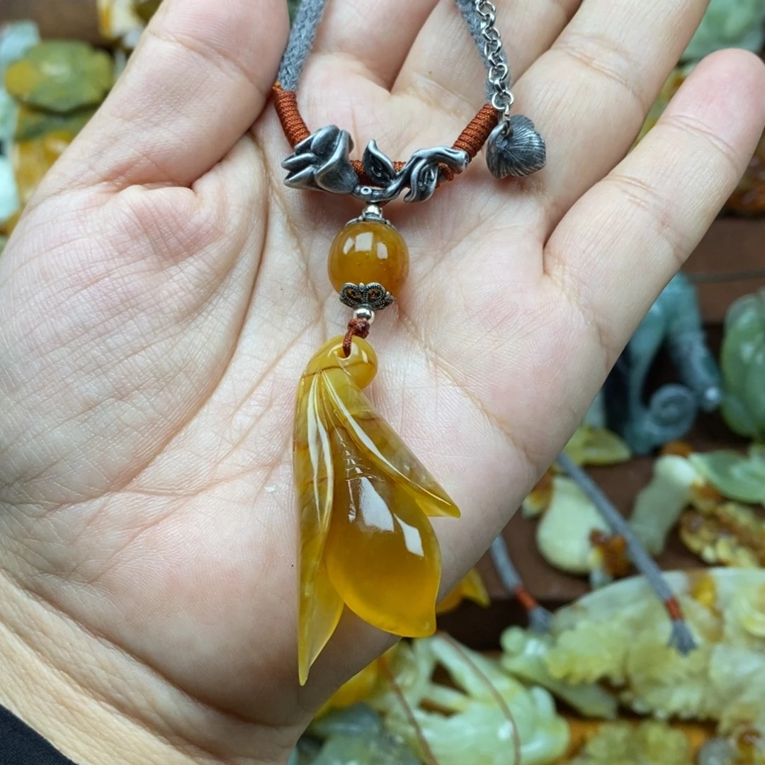 ༺***࿐蛇纹石玉未镶嵌颈饰