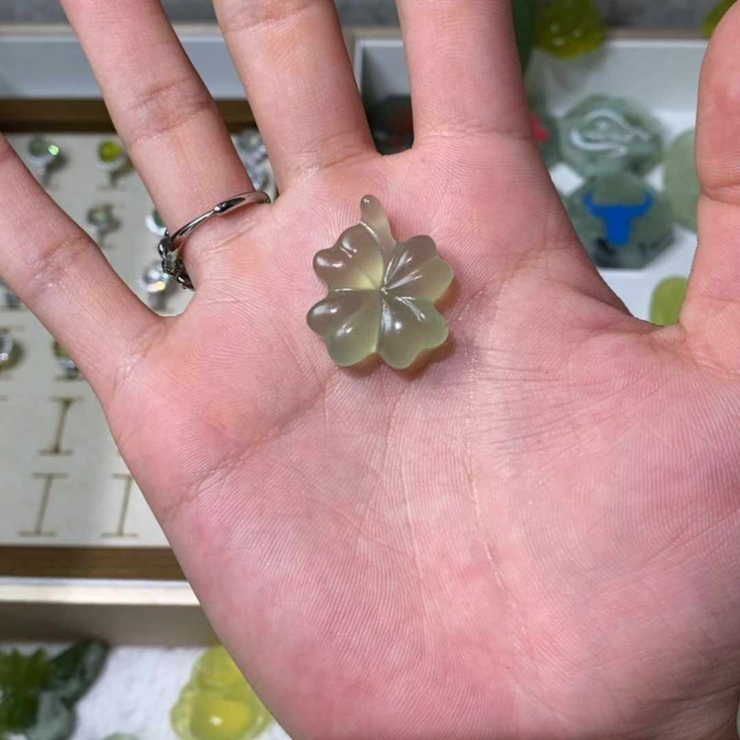 岫玉未镶嵌吊坠(不含链)