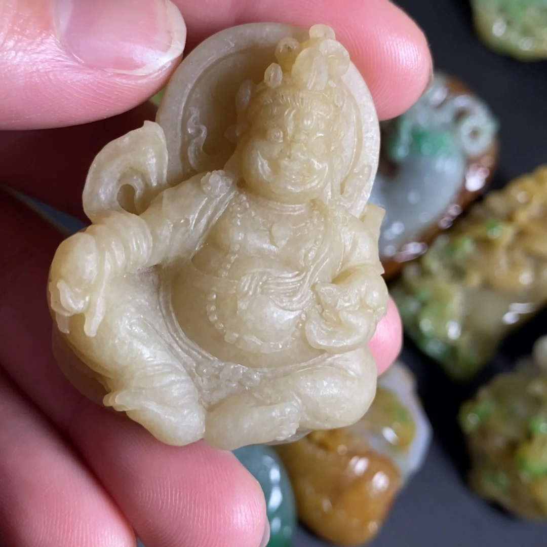 翡翠未镶嵌颈饰翡翠黄财神