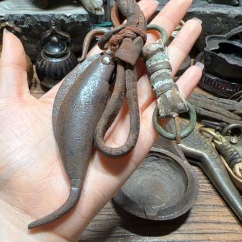 李***金属有补铁鱼刀和皮绳