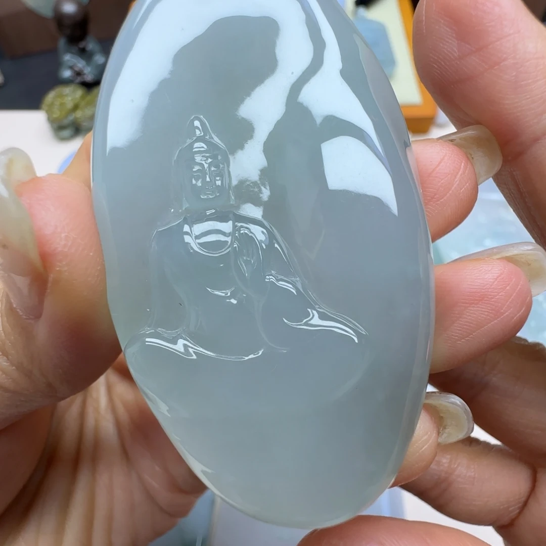 D***d翡翠未镶嵌颈饰胶块