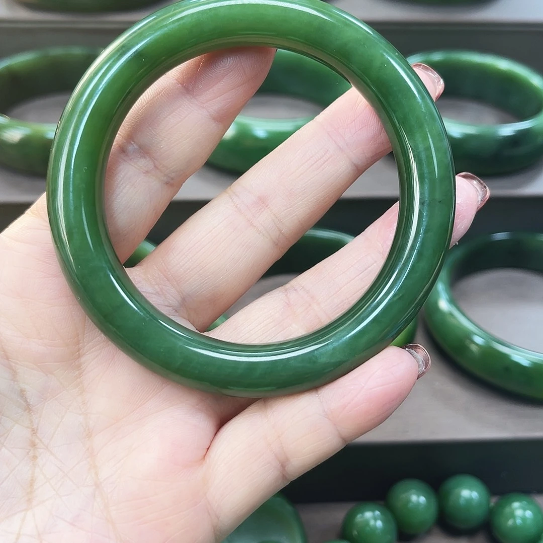 和田玉（碧玉）未镶嵌手镯56.6