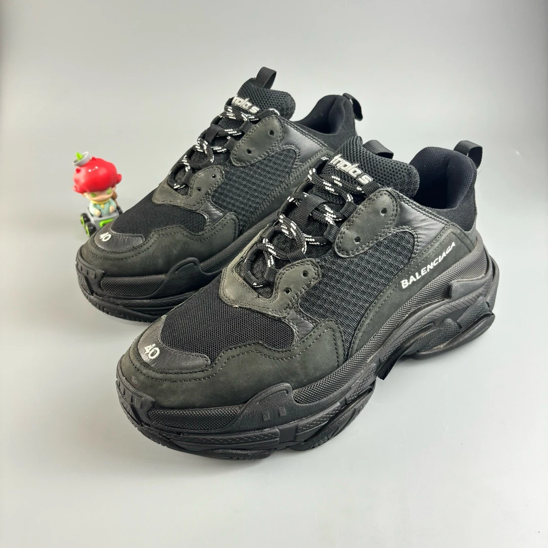 99新 Balenciaga/巴黎世家 Triple S纯黑系带老爹鞋 40码YLP3062