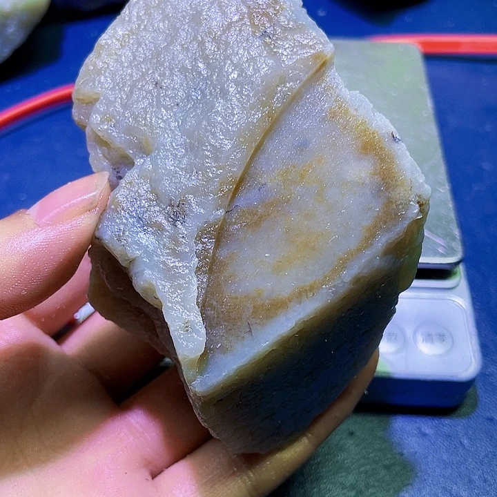 和田玉（糖玉）未镶嵌珠宝半成品