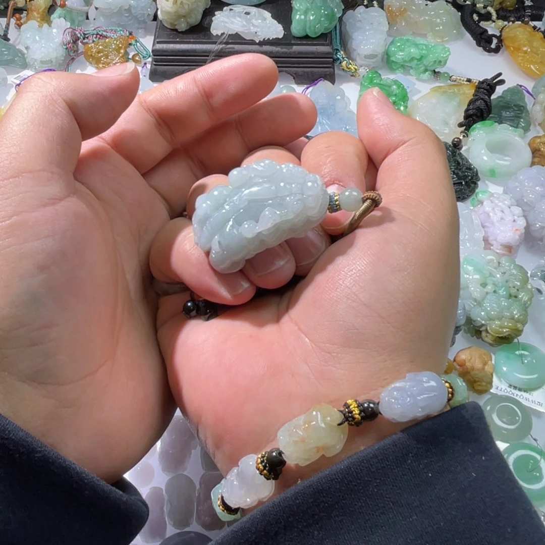 翡翠颈饰未镶嵌天然