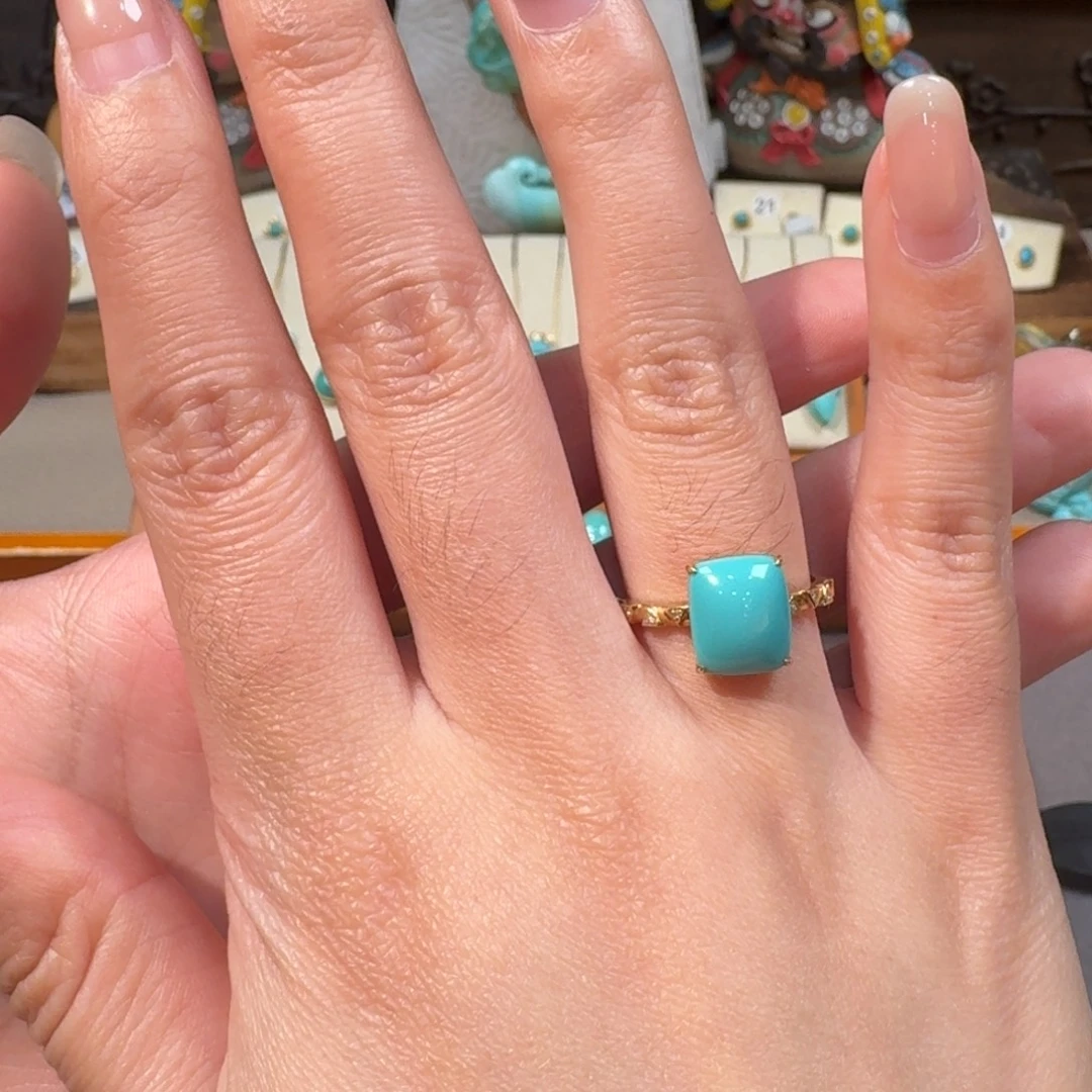 绿松石18K金镶嵌戒指