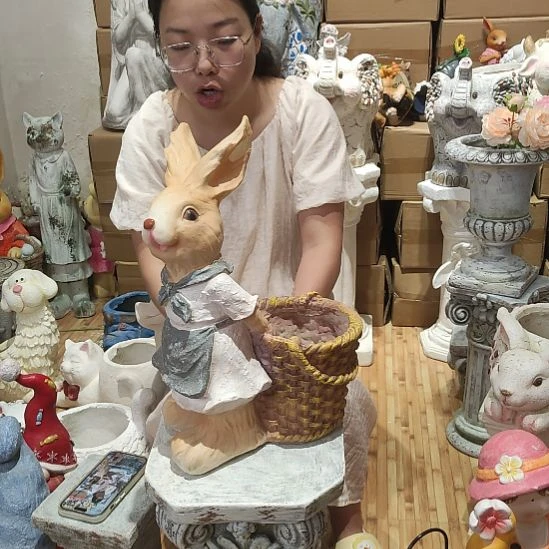 合成树脂氧化镁拖筐兔花盆一个