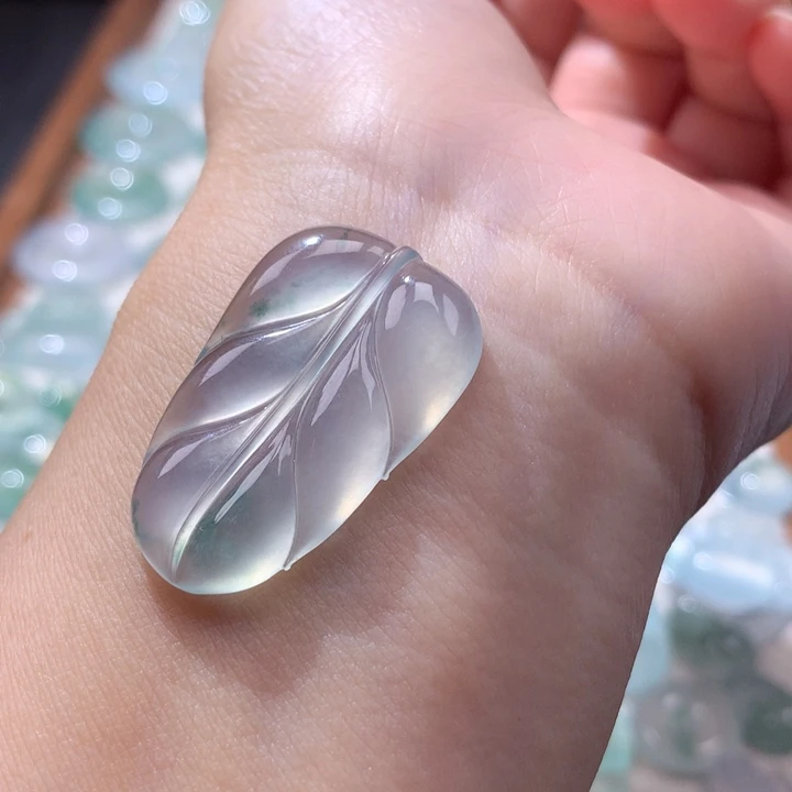 颈饰未镶嵌翡翠高冰飘花叶子