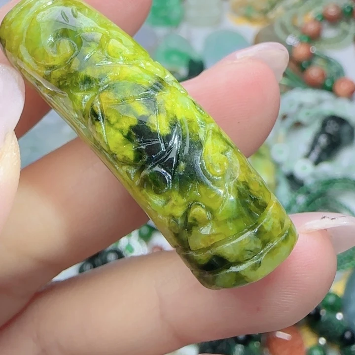 翡翠未镶嵌颈饰天然A货42