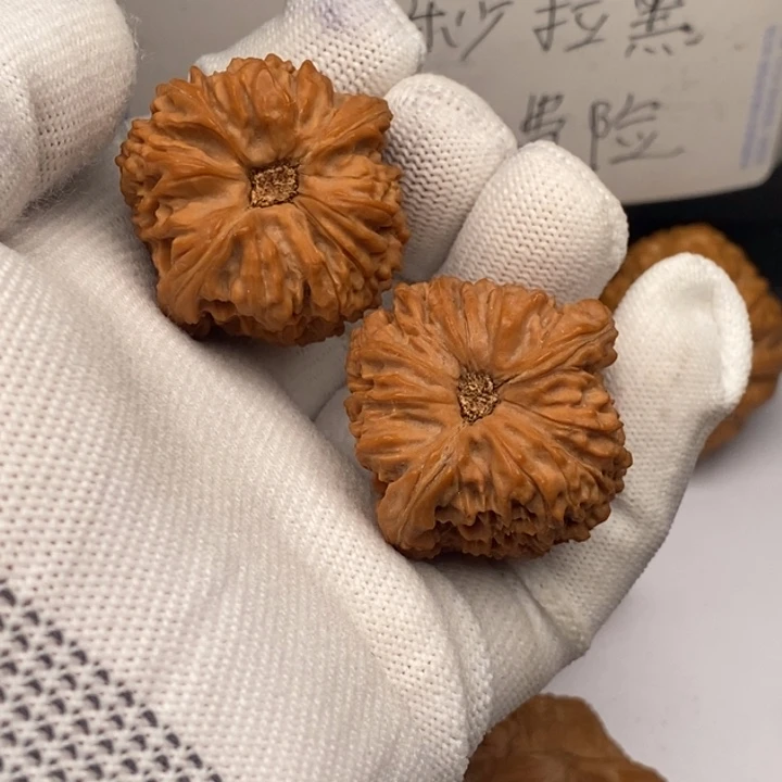 把件文玩核桃凹底南疆石34