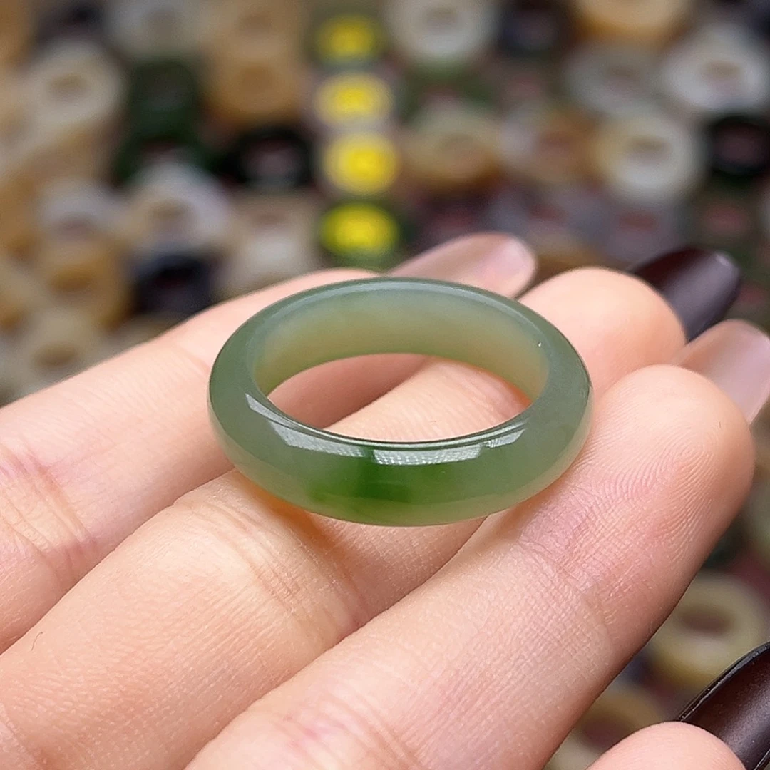 叶***沫和田玉未镶嵌戒指19.5