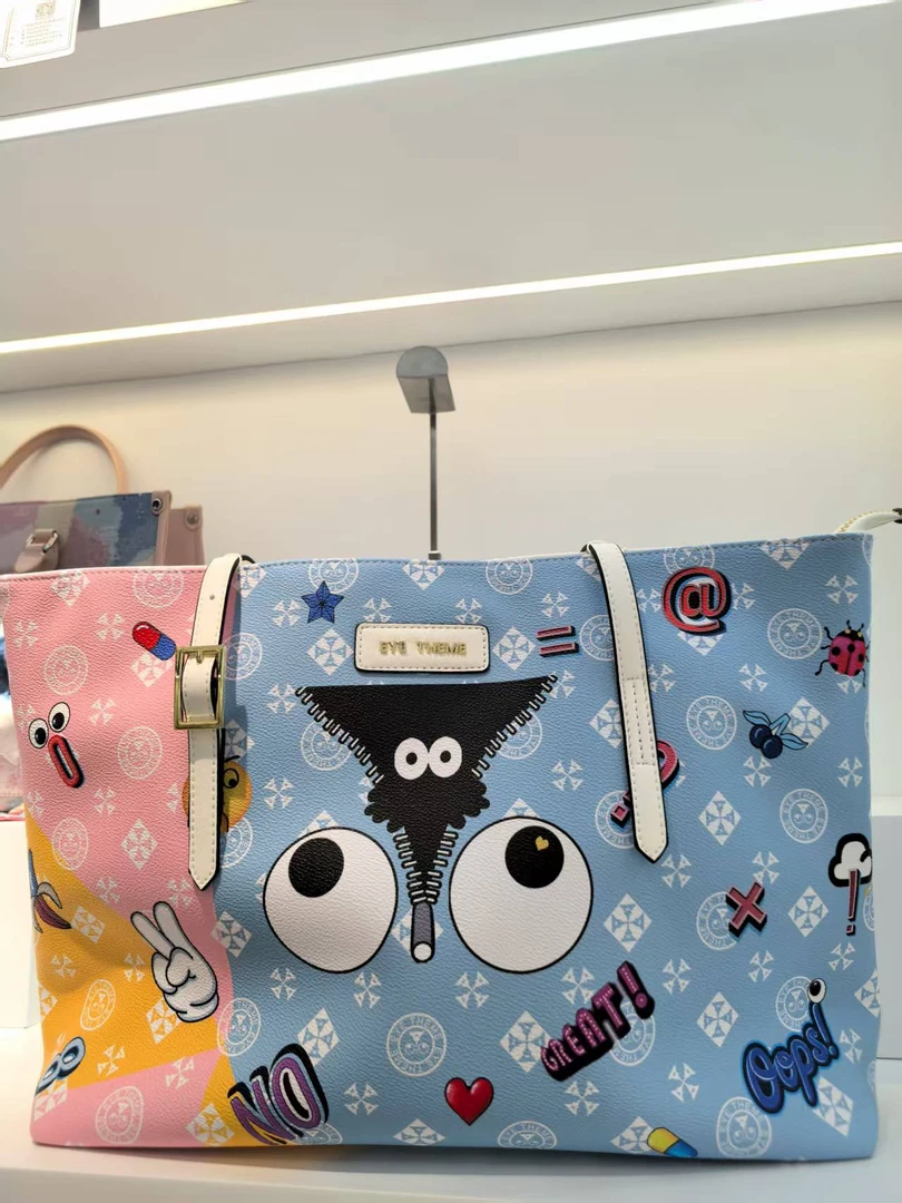 小田姐姐   大眼睛   新款时尚包包    2851蓝色配白