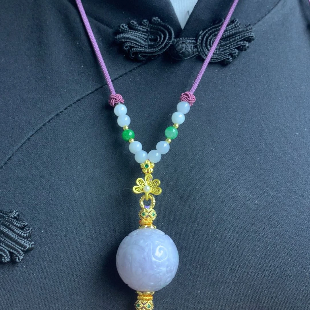 翡翠颈饰未镶嵌翡翠