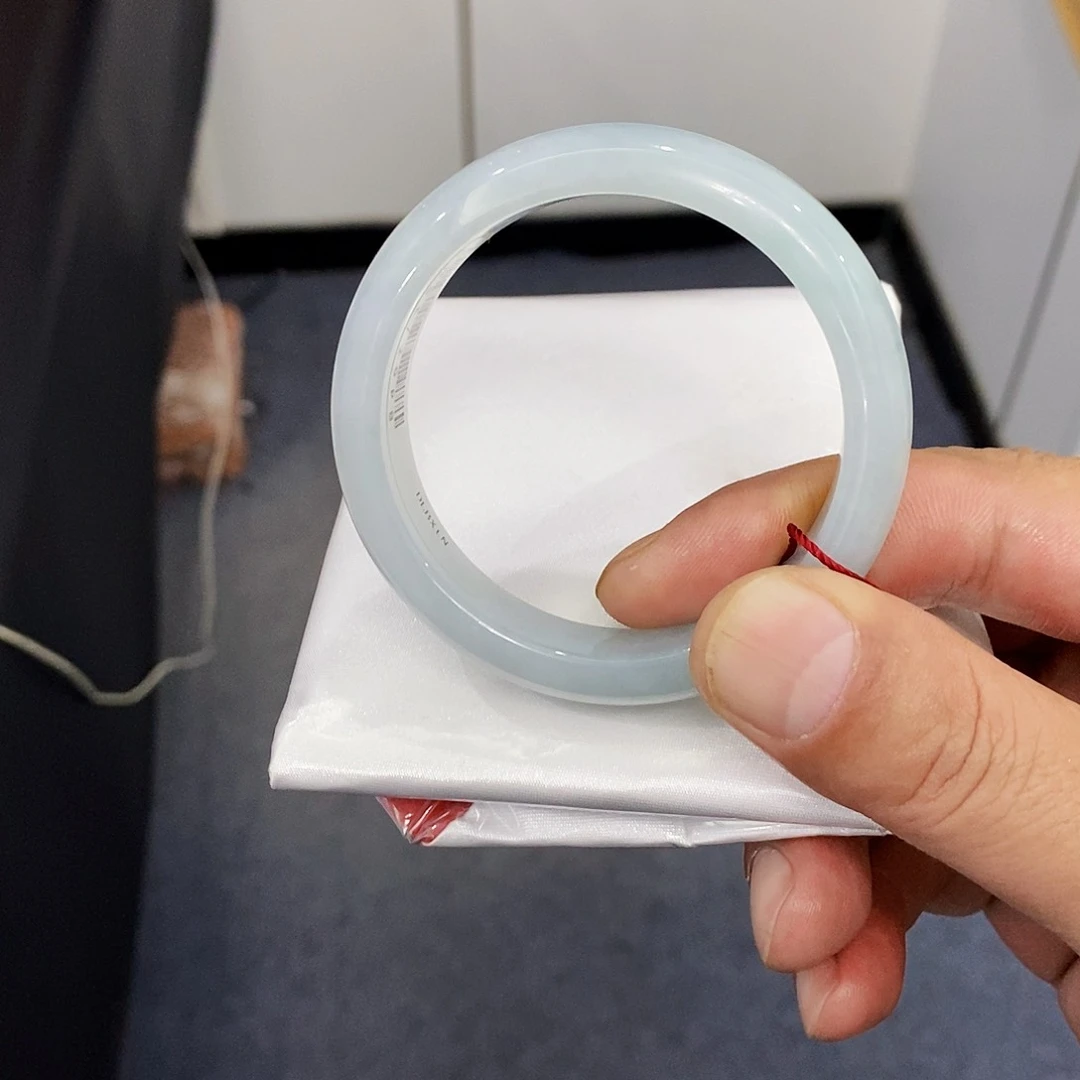 未镶嵌手镯翡翠?*瓜翡翠