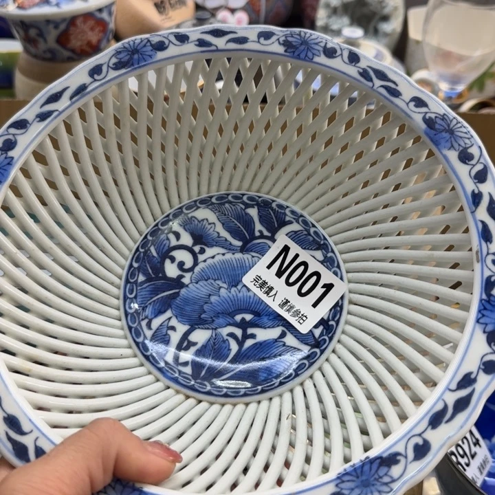 瓷片七****愁哈哈哈哈哈哈哈