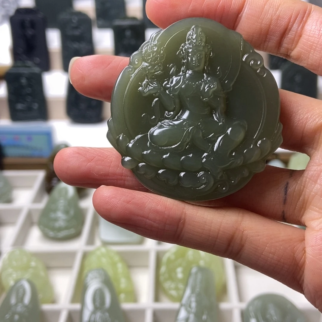 和田玉未镶嵌颈饰