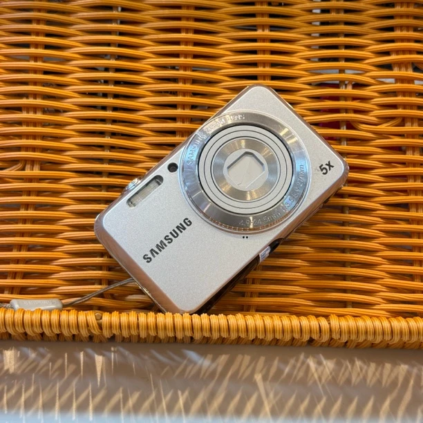 9新 Samsung/三星 三星es80冷白皮柔焦1400万像素滤镜多带配件