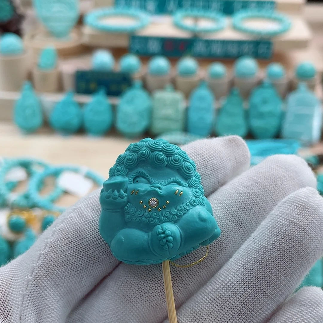 绿松石未镶嵌珠宝奇石