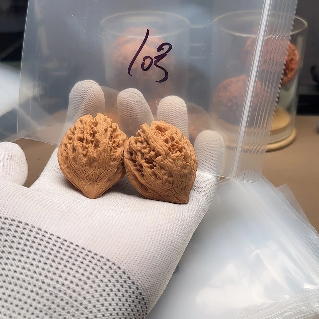 文玩核桃吊坠核桃