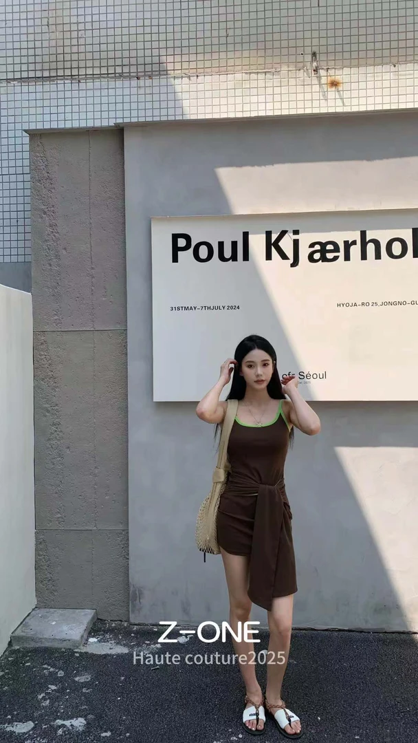 Z-ONE福秒（9ZO66092#)时髦辣妹 撞色绑带收腰吊带连衣裙9-623