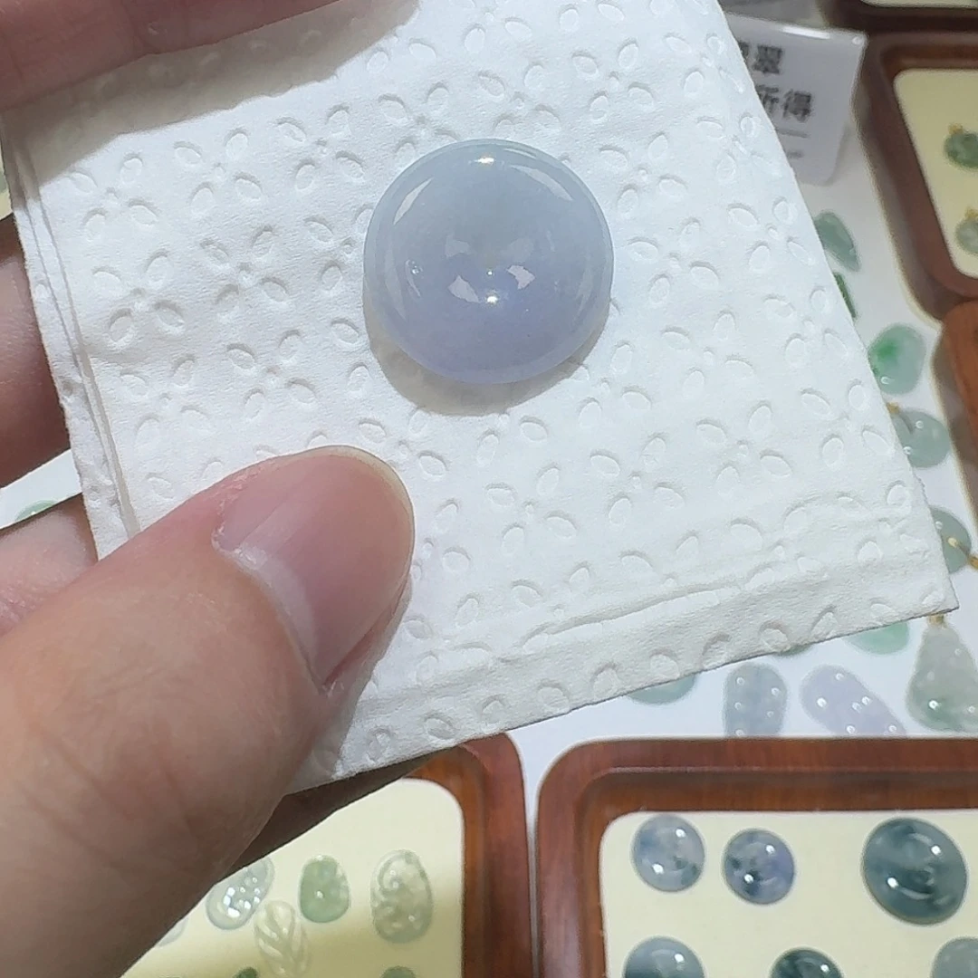 颈饰未镶嵌翡翠紫扣子