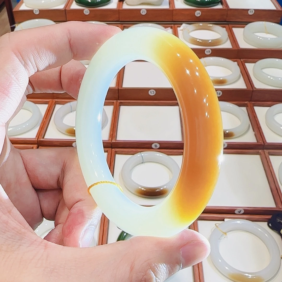 和田玉未镶嵌手镯且末胖圆一抹红糖57 58 59