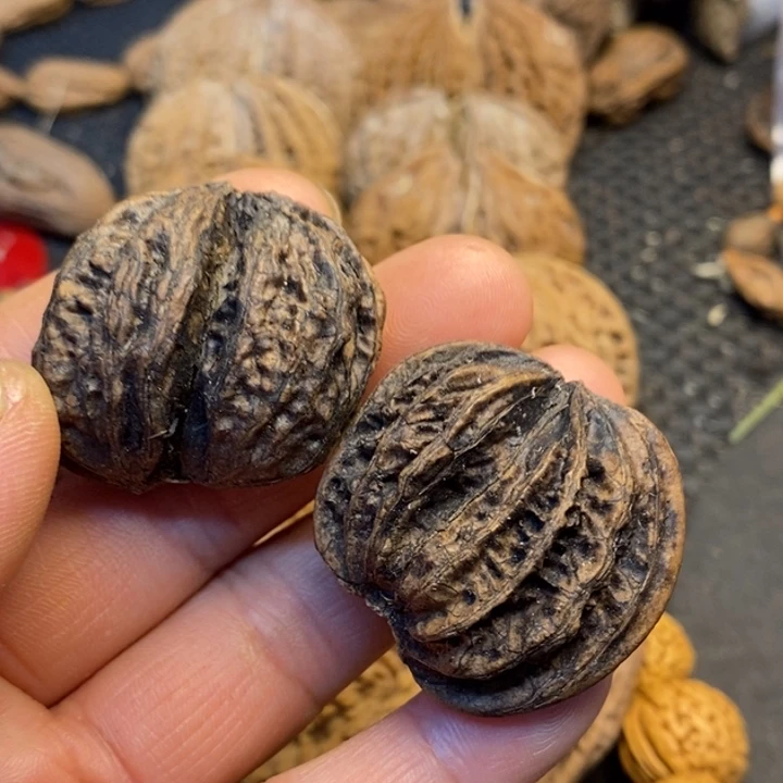 文玩核桃吊坠娜姐13