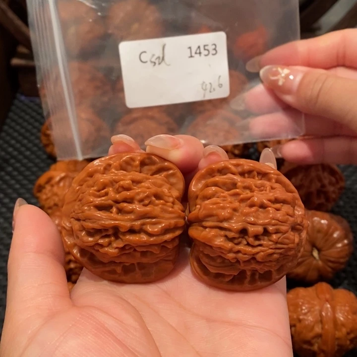 小***想把件文玩核桃精品