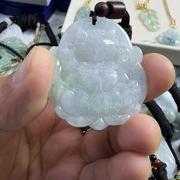 颈饰未镶嵌翡翠九尾狐缅甸A货翡翠
