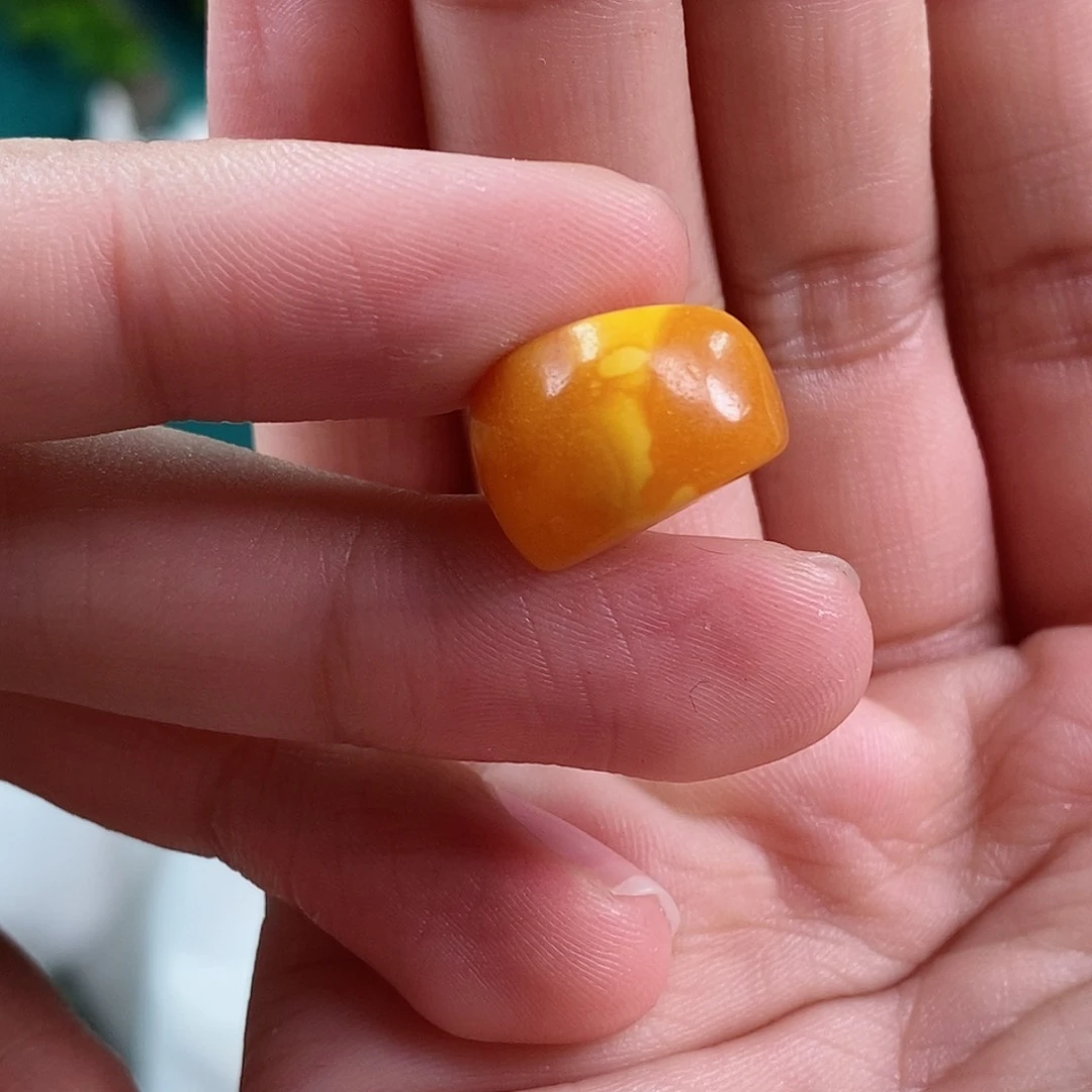 蜜蜡珠宝奇石未镶嵌