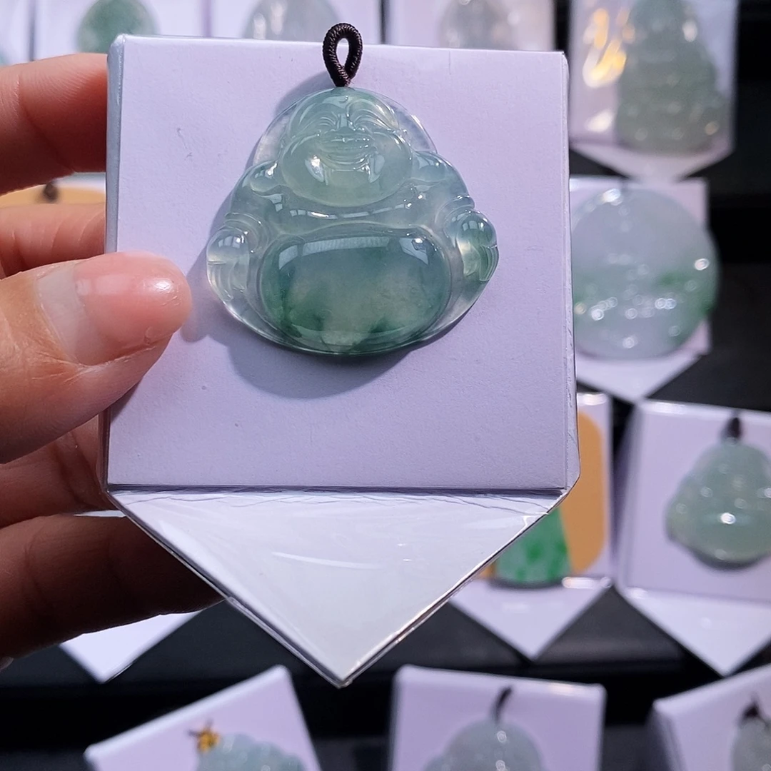 翡翠18K金镶嵌颈饰佛