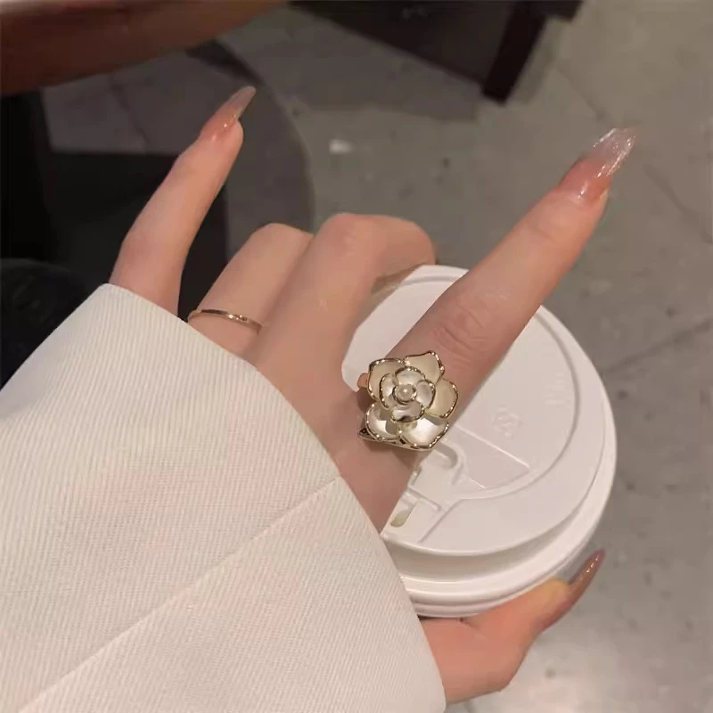 铜合金戒指 【绒烬】法式复古温柔山茶花戒指女ins小众设计