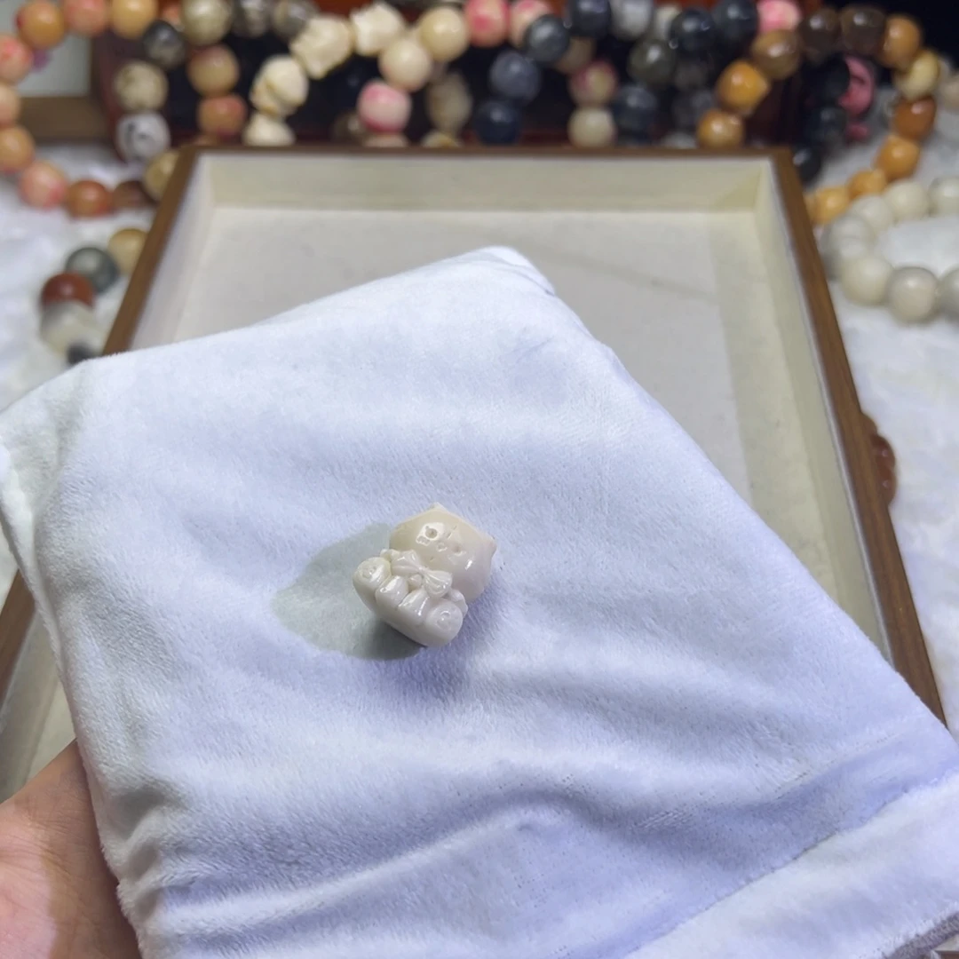 y***.菩提根/象牙果吊坠607 微瑕 牙果配件