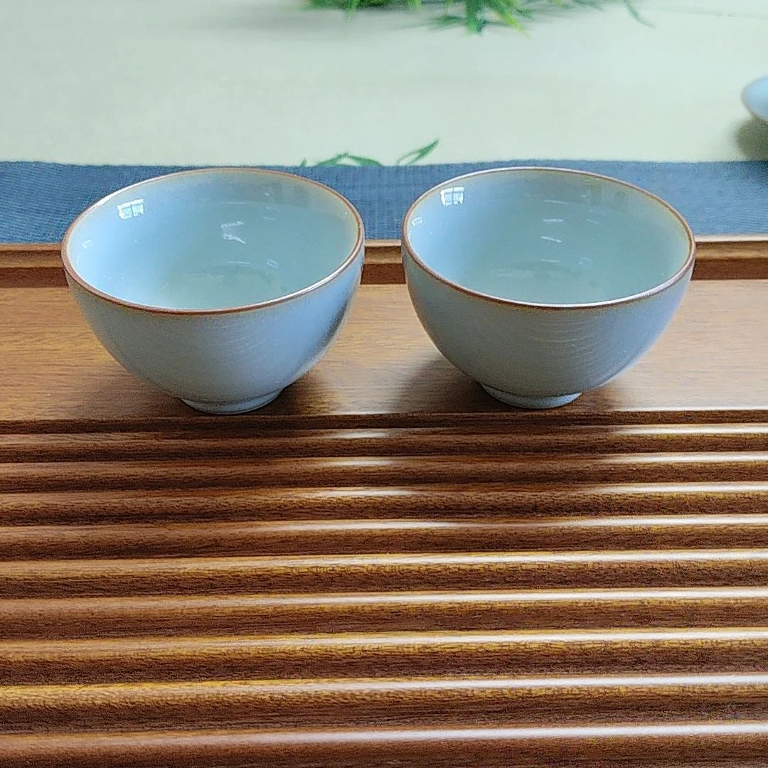 买一送一，65毫升的暖心单杯，全品，配壶都好看，开片可养金丝