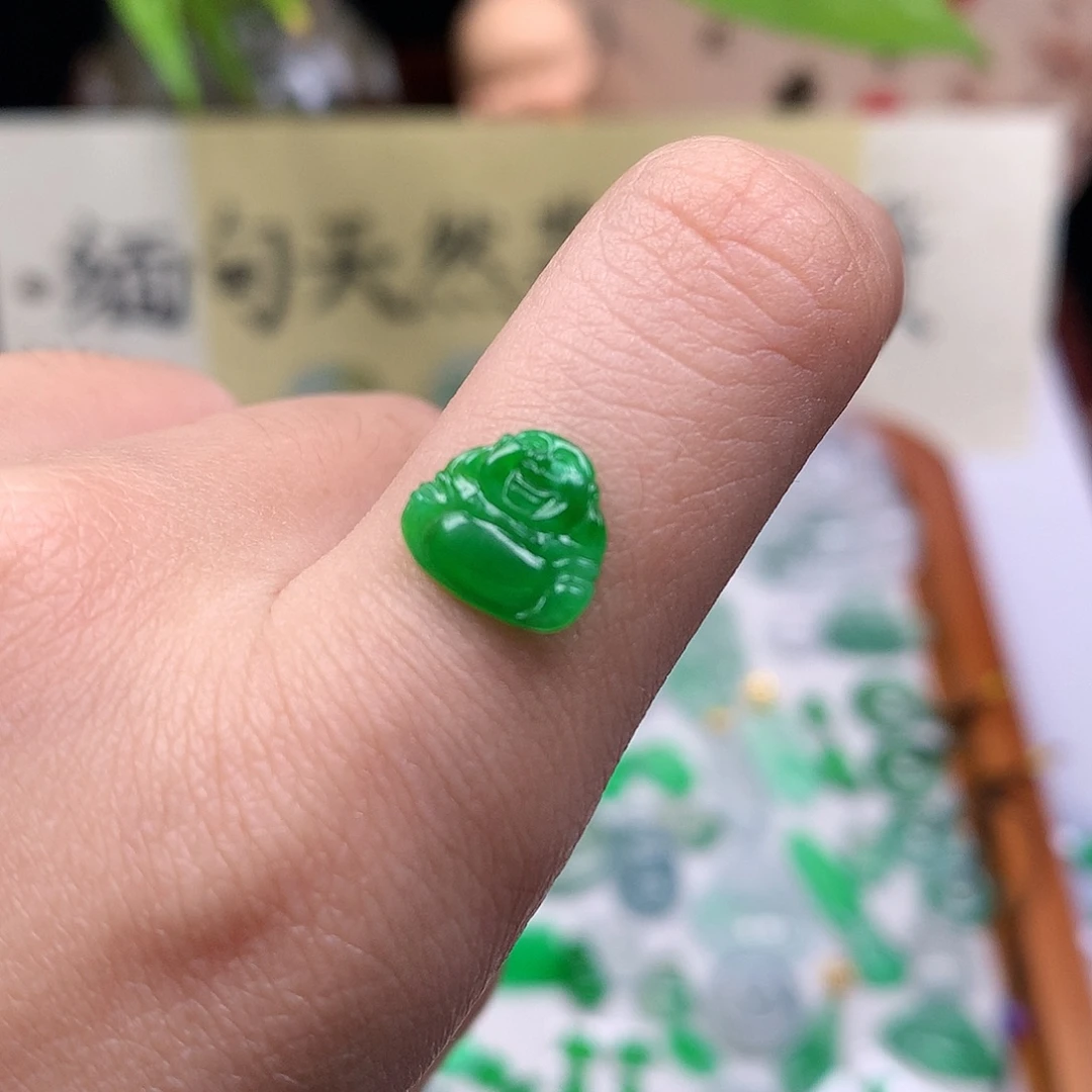 翡翠散珠缅甸天然A货翡翠阳绿佛公
