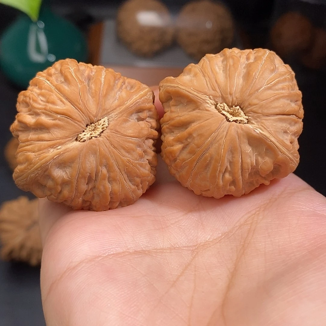 文玩核桃把件铁锤全品42