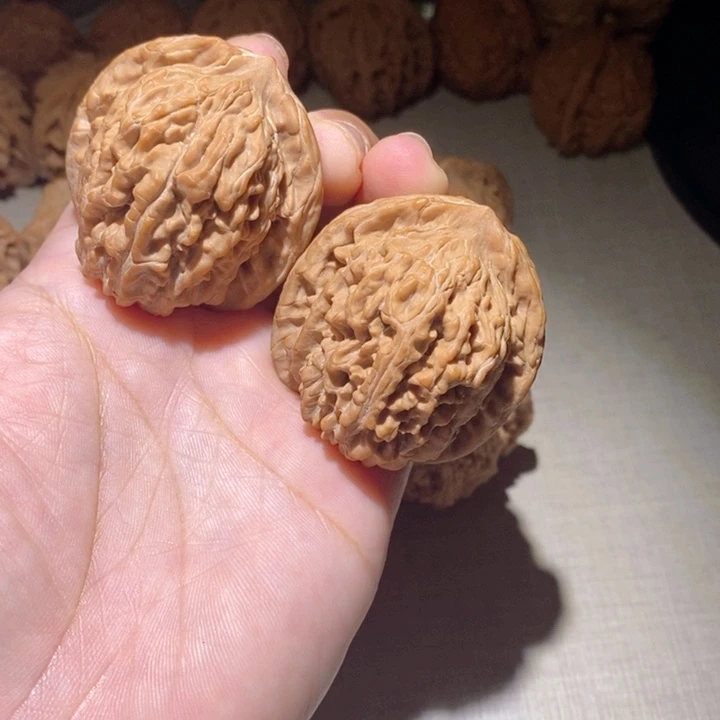 上***水文玩核桃吊坠四座楼