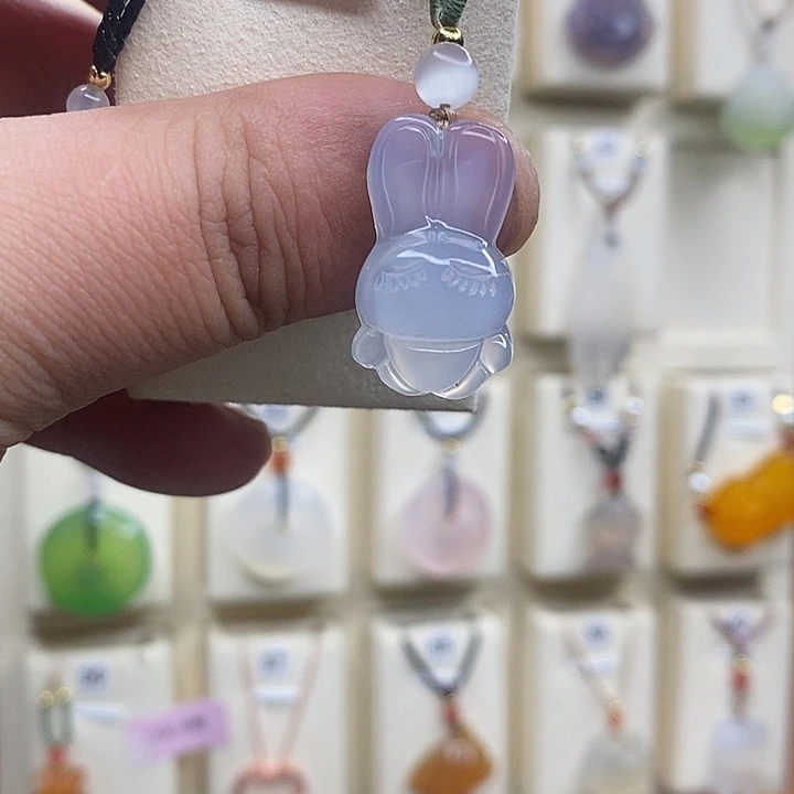 玛瑙/玉髓颈饰未镶嵌白*爱