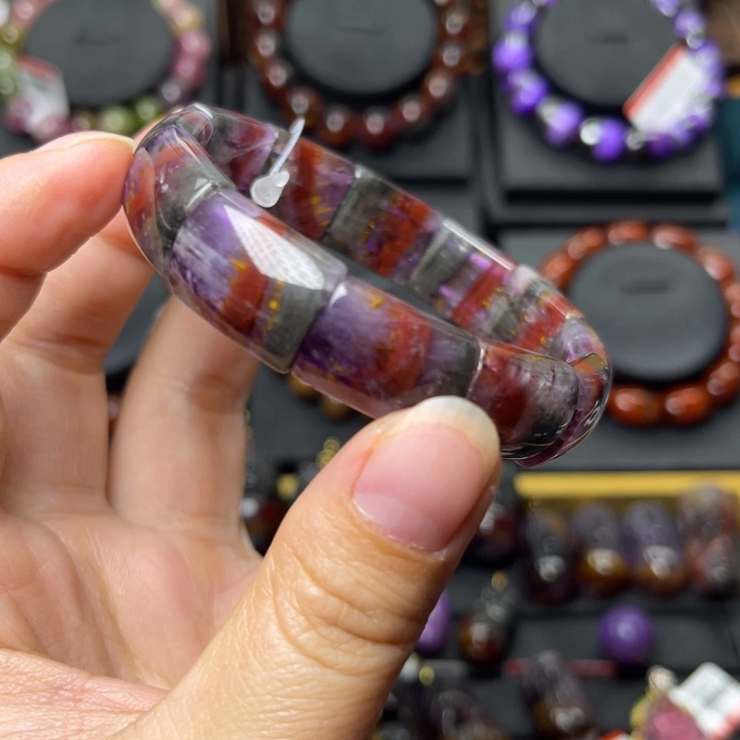 水晶手链未镶嵌极光四色镯牌