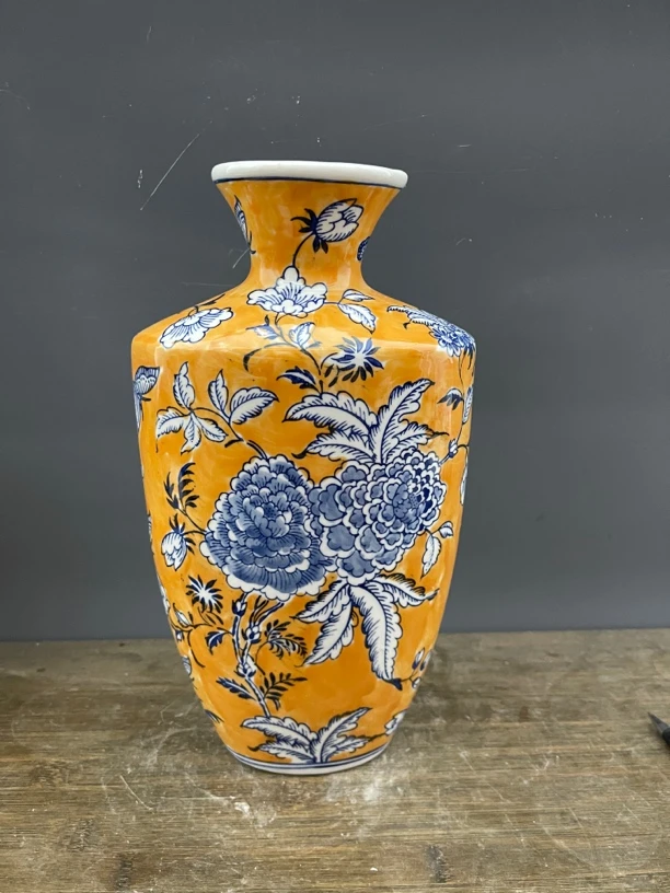 陶瓷彩绘花瓶陶瓷扁瓶